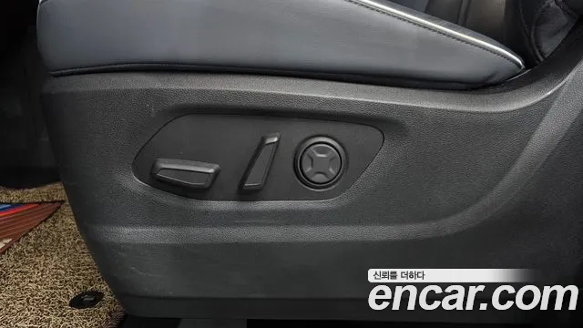 Hyundai Staria Staria — Фото автомобиля 24