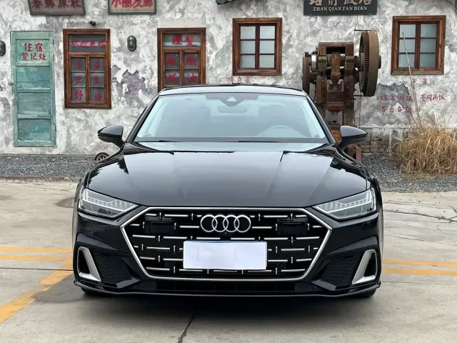 Фотография автомобиля — Audi A7L