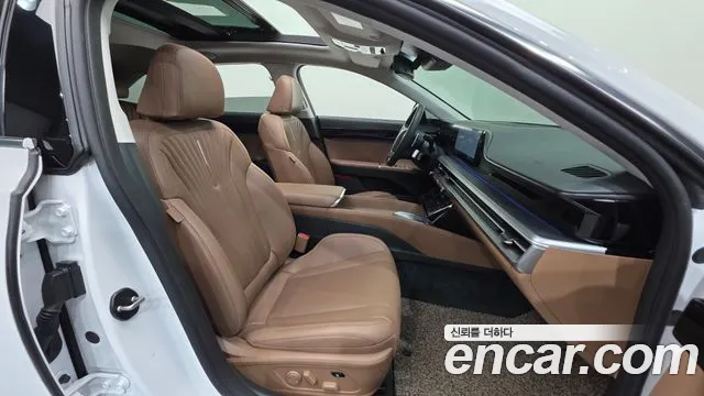 Hyundai Grandeur GN7 — Фото автомобиля 15