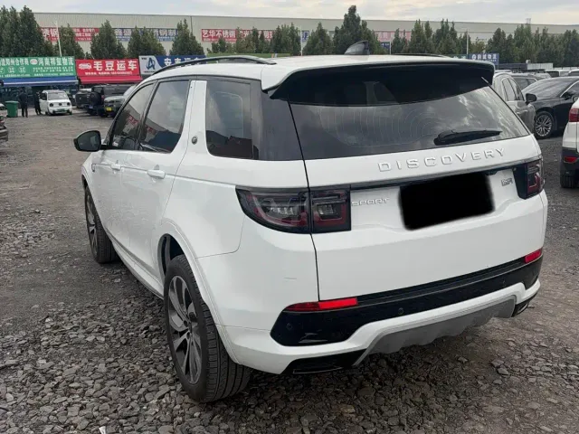 Land Rover Discovery Sport — Фото автомобиля 7