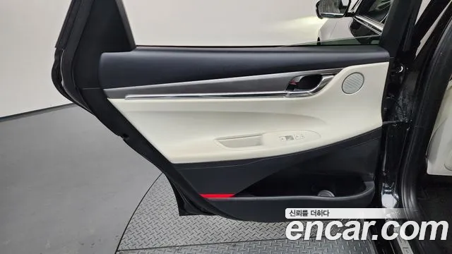 Hyundai Grandeur Новый Grandeur IG — Фото автомобиля 24