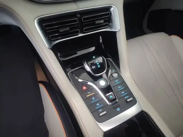BYD Song PLUS — Фото автомобиля 13