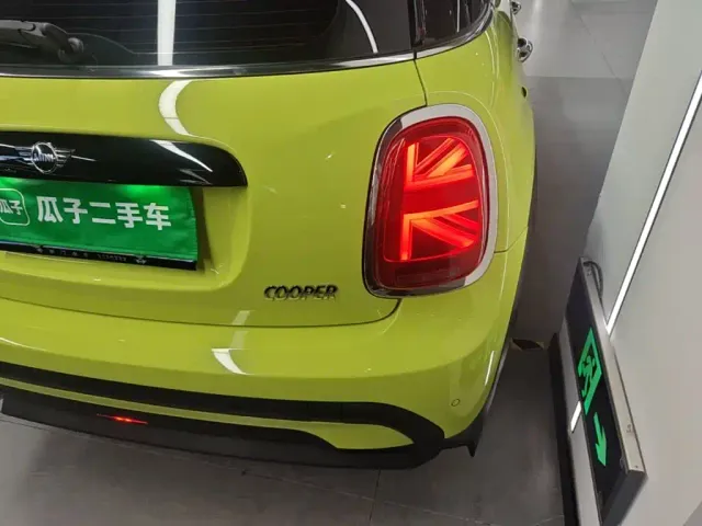 MINI Hatch — Фото автомобиля 7