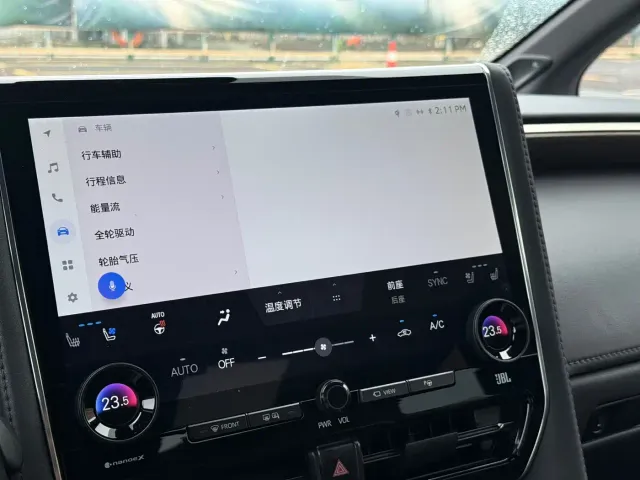 Toyota Vellfire — Фото автомобиля 11