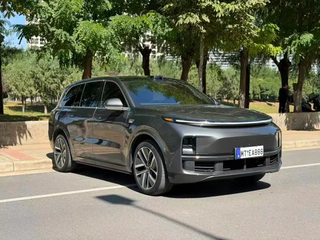 Li Auto L9 — Фото автомобиля 3