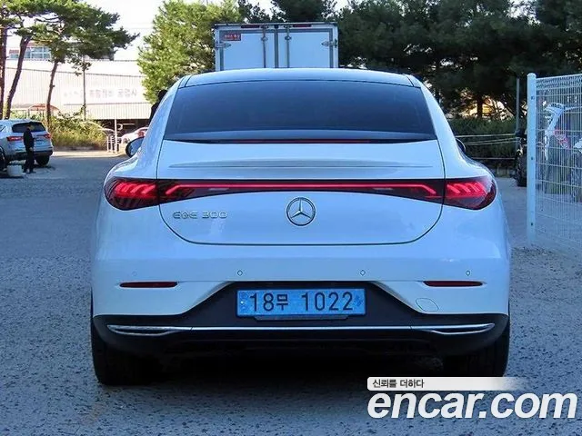 Mercedes-Benz EQE V295 — Фото автомобиля 4