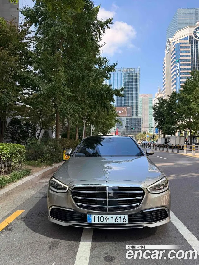 Mercedes-Benz S-Class — Фото автомобиля 4