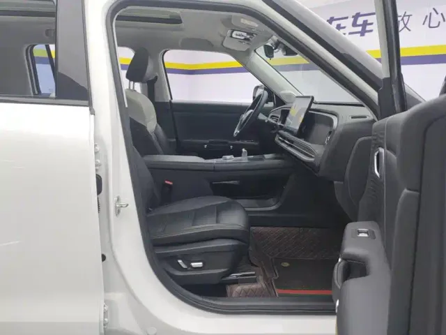 BAIC BJ30 — Фото автомобиля 8