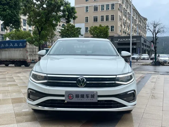 Volkswagen Bora — Фото автомобиля 2