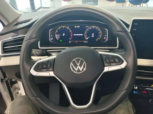 Volkswagen Tiguan L — Фото автомобиля 10