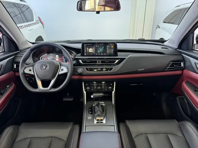 Changan CS75 — Фото автомобиля 5