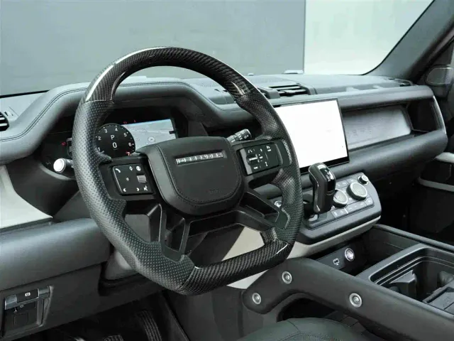 Land Rover Defender — Фото автомобиля 7