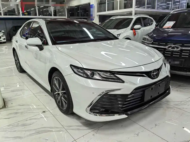 Toyota Camry — Фото автомобиля 3