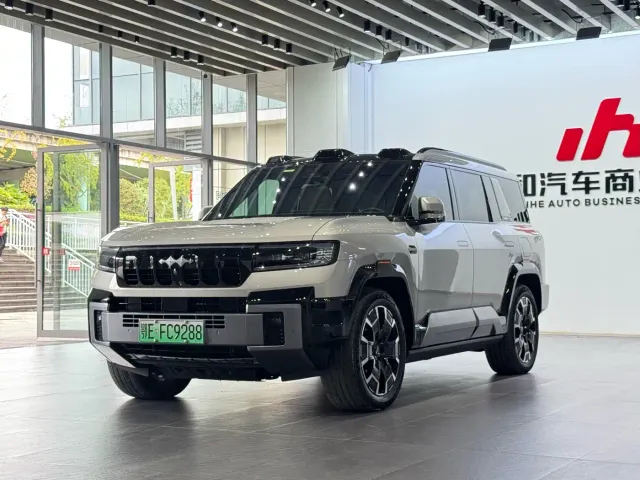 Фотография автомобиля — BYD FangChengBao Leopard 8
