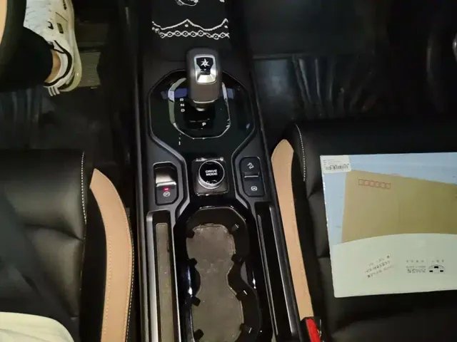 Geely Geely ICON 2023 1.5TD Chocolate Premium Edition — Фото автомобиля 16