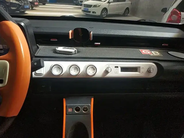 Wuling Hongguang Mini EV — Фото автомобиля 12