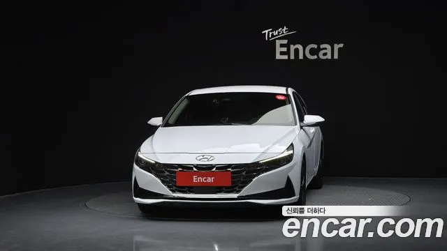Hyundai AVANTE Avante (CN7) — Фото автомобиля 3