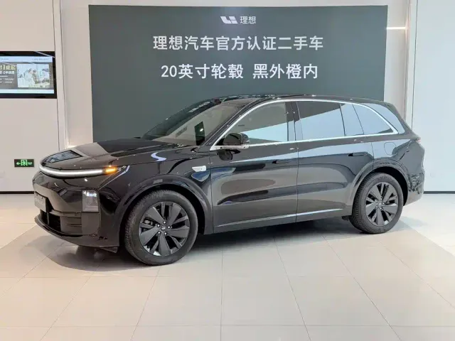 Li Auto L6 — Фото автомобиля 2