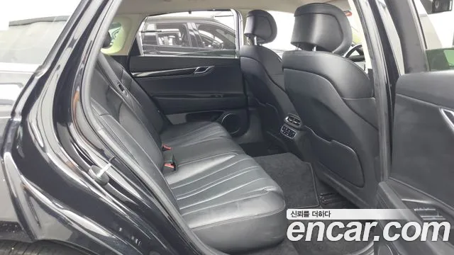 Genesis G80 Бензин 2.5 турбо AWD — Фото автомобиля 12