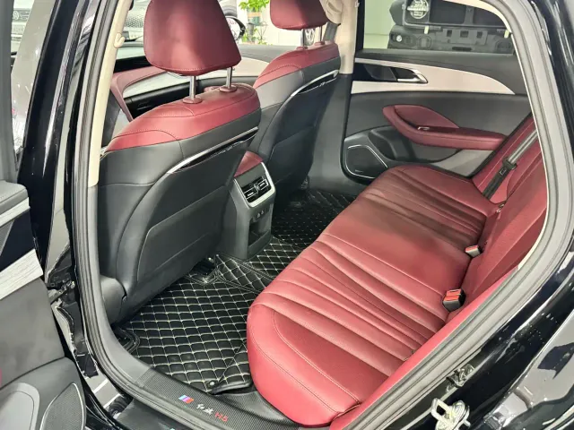 Hongqi H5 — Фото автомобиля 7