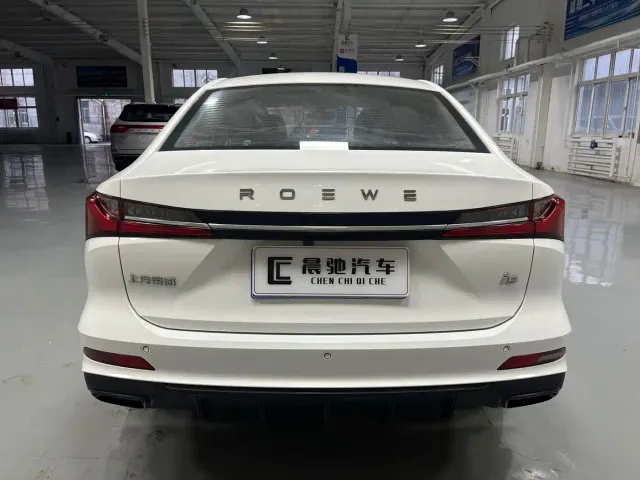 Roewe i5 — Фото автомобиля 5