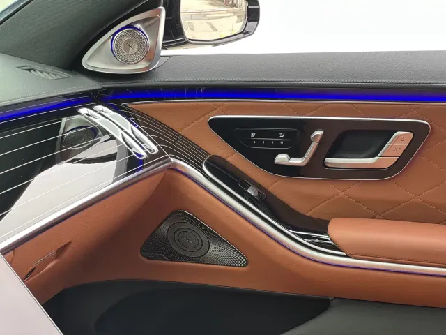 Mercedes-Benz S-Class — Фото автомобиля 15