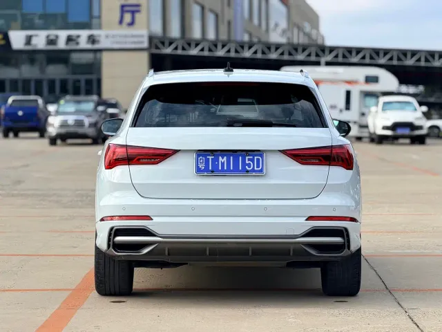 Audi Audi Q3 2022 35 TFSI Fashion Dynamic — Фото автомобиля 3