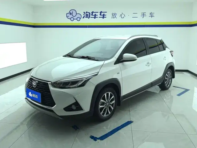 Фотография автомобиля — Toyota YARiS L Zhi Xuan
