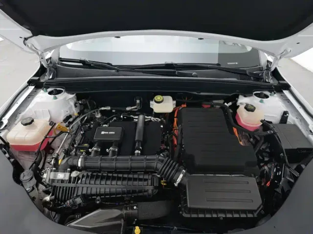 BYD Seal 05 DM-i — Фото автомобиля 6