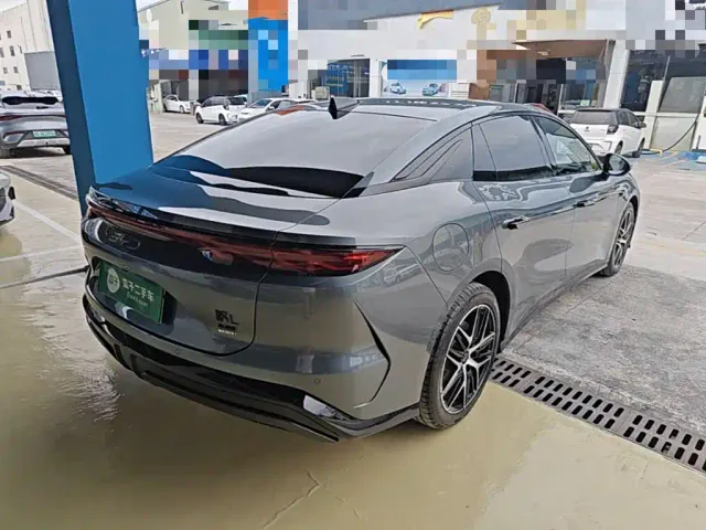 BYD Han L — Фото автомобиля 6