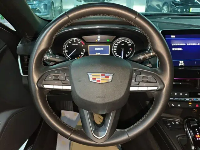 Cadillac CT5 — Фото автомобиля 10