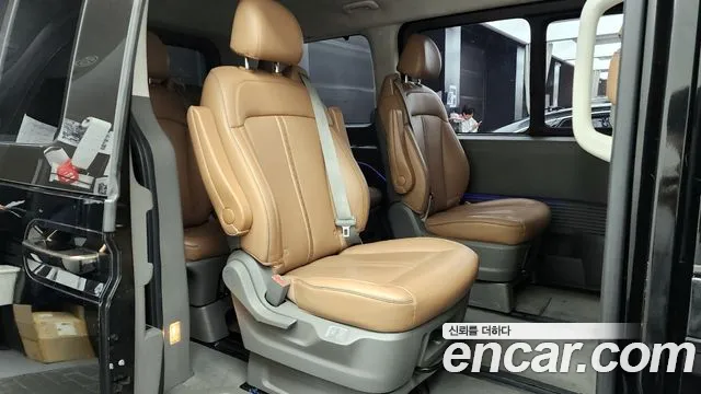 Hyundai Staria Staria Lounge 9 мест — Фото автомобиля 12