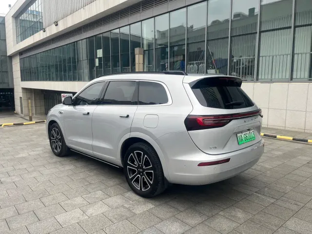 Aito M7 — Фото автомобиля 3