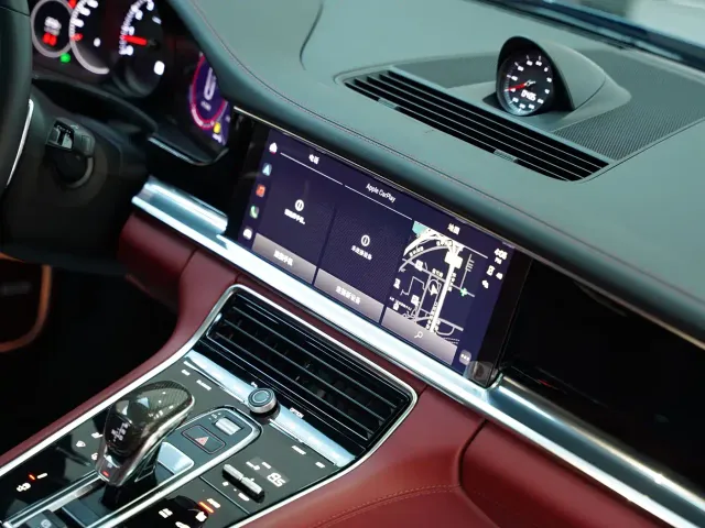 Porsche Panamera — Фото автомобиля 15
