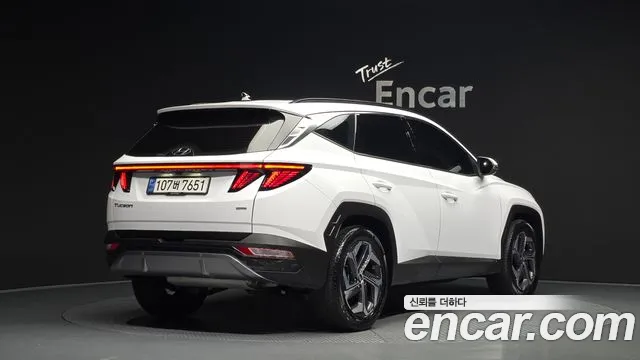 Hyundai Tucson Tucson (NX4) Бензин 1.6 Turbo 4WD — Фото автомобиля 2