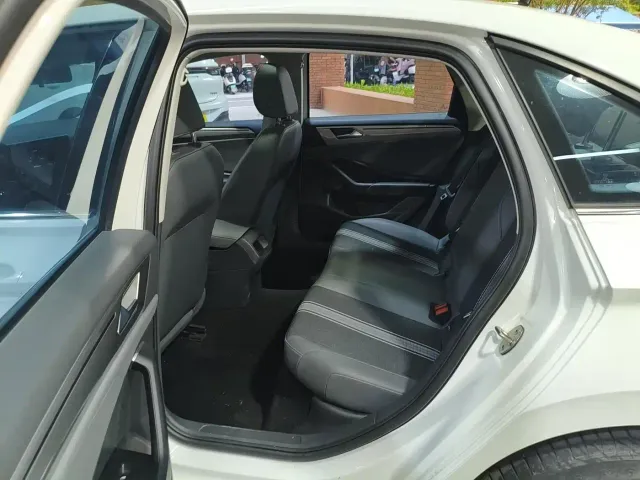 Volkswagen Sagitar — Фото автомобиля 11