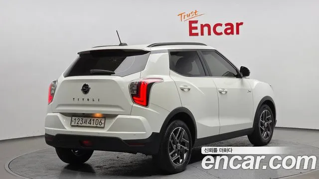 KG_Mobility_Ssangyong TIBOLI Very New Tivoli Бензин 1.5 2WD — Фото автомобиля 2