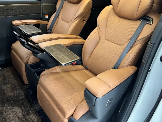 Toyota Vellfire — Фото автомобиля 10