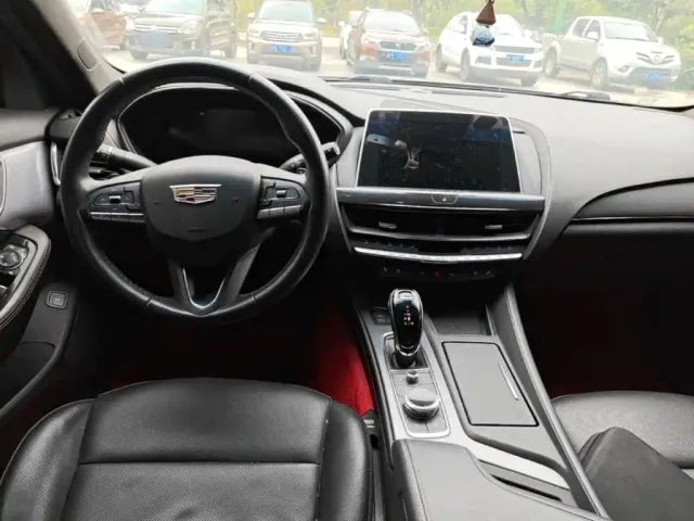 Cadillac CT5 — Фото автомобиля 9