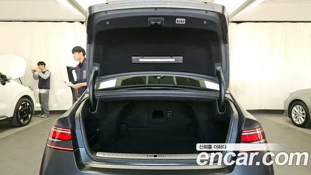 Genesis G90 Бензин 3.5 турбо AWD — Фото автомобиля 16