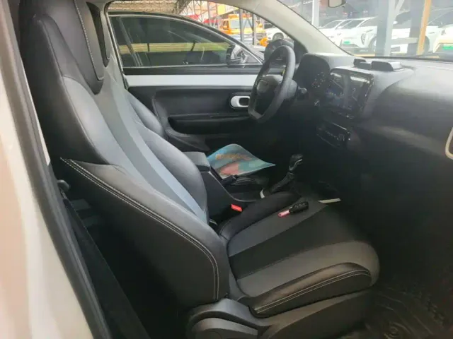 Roewe Clever — Фото автомобиля 24