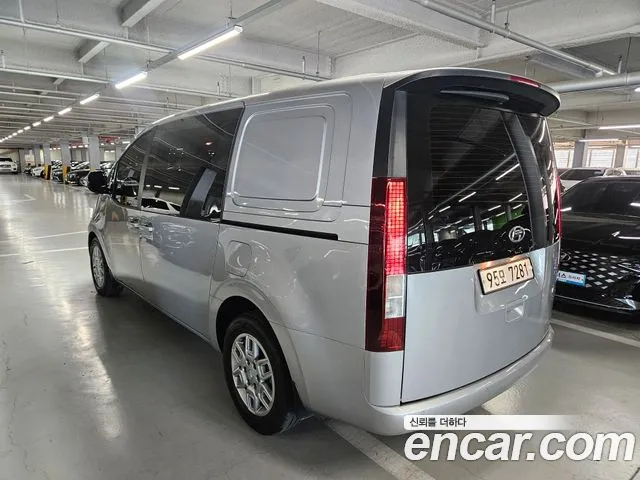 Hyundai Staria Staria Карго 5 мест — Фото автомобиля 2