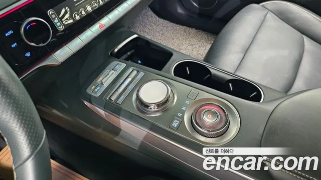 Genesis GV70 Electrified GV70 — Фото автомобиля 9