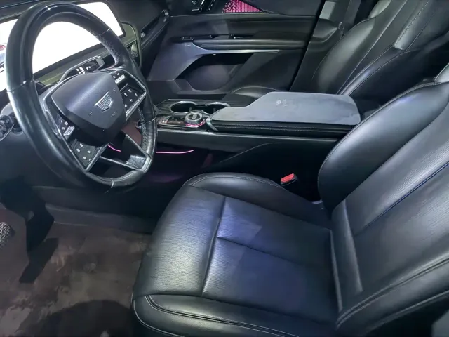 Cadillac Lyriq — Фото автомобиля 7