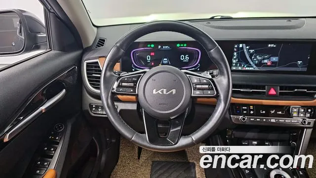 Kia Seltos — Фото автомобиля 13