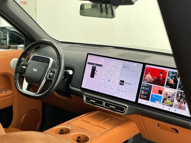Li Auto L8 — Фото автомобиля 14