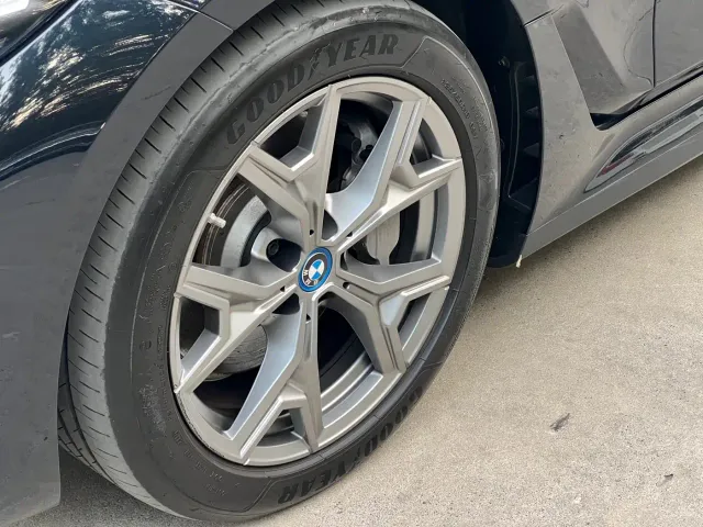 BMW i3 — Фото автомобиля 14