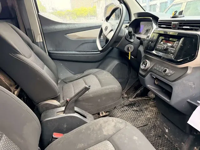 Maxus EV30 — Фото автомобиля 3