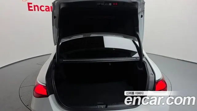 Mercedes-Benz E-Class E-класс W214 — Фото автомобиля 18