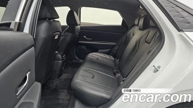 Hyundai Avante — Фото автомобиля 17